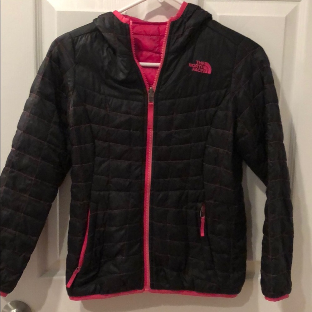 Girls Reversible Northface Size Med. 10/12
